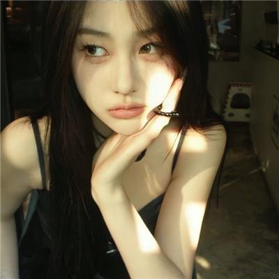 彩凤云裳